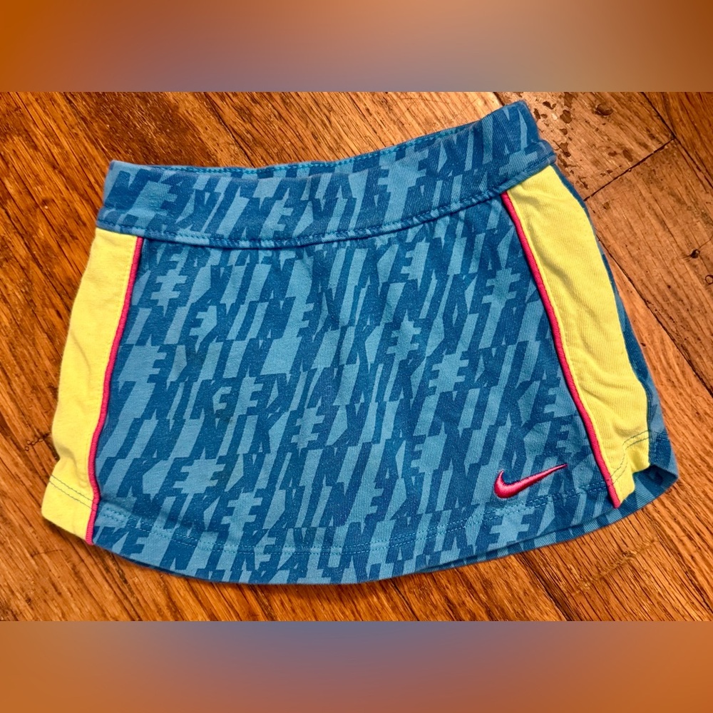 Girl’s NIKE Skort ~ Size 2T ~